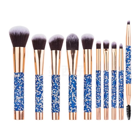 Makeup brushes 10 piece with case - Picture 3 of 5